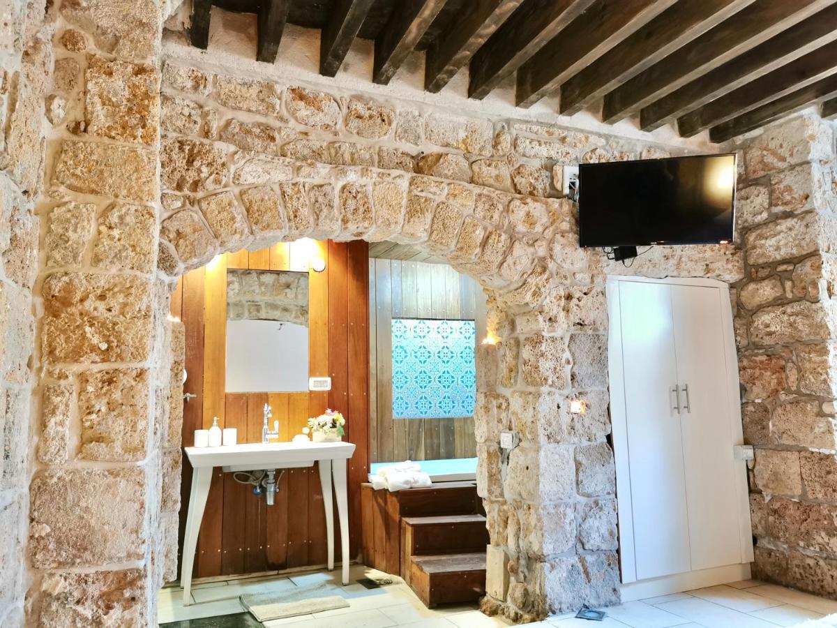 Unique Crusader Apartment In Old Acre Exterior foto